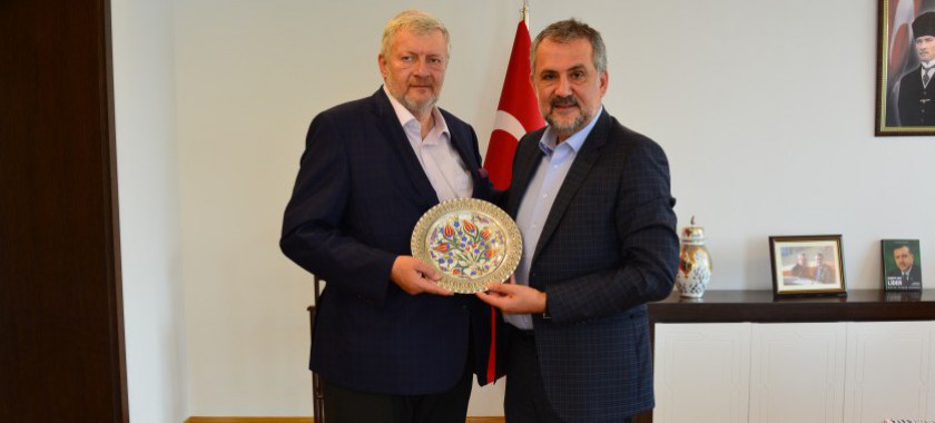 AB Türkiye Delegasyonu Sosyal ve Ekonomik Kalkınma Bölüm Başkanı Sn. François BEGEOT, Bakan Yrd. Prof. Dr. Mehmet Emin BİRPINAR’a veda ziyaretinde bulundu.
