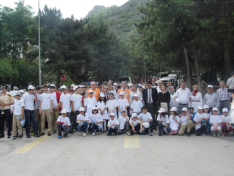 Çevre Haftasında Şehir Merkezinde Çevre Temizliği Yapıldı.