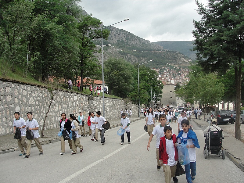 Çevre Haftasında Şehir Merkezinde Çevre Temizliği Yapıldı.