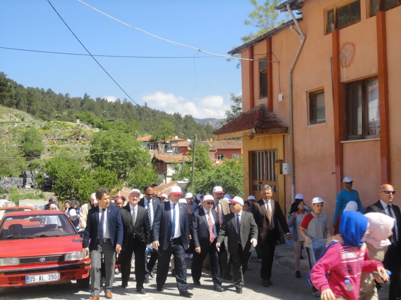 Bizim Medeniyetimizin Temelinde Temizlik Vardır