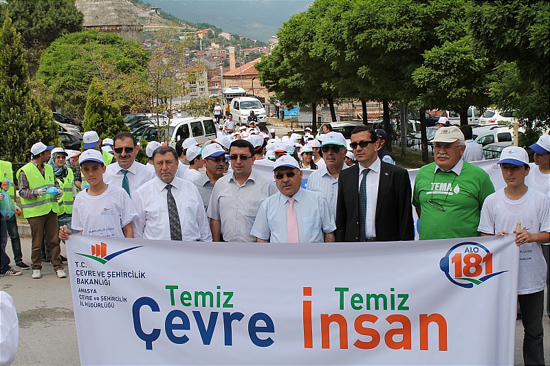 5 Haziran Dünya Çevre Günü ve Haftası Nedeni ile İlimizde Çevreye Olan Farkındalığı Artırmak İçin Çevre Temizliği Yapıldı. 