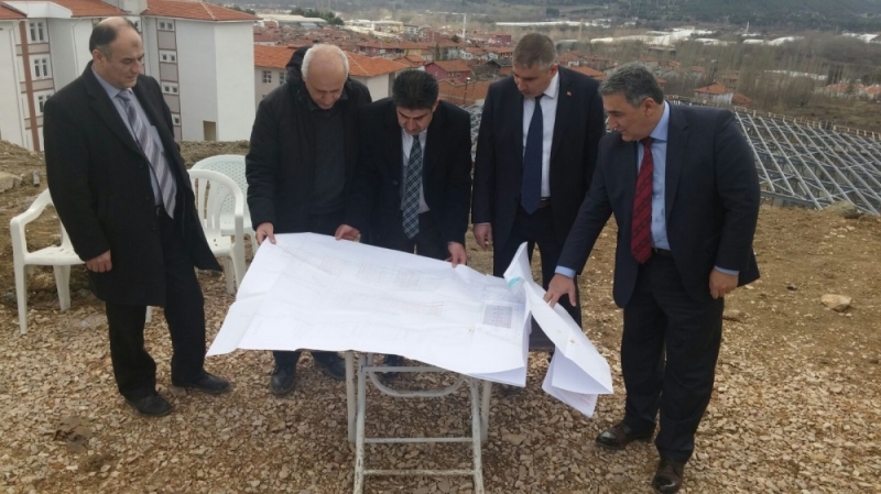 Amasya 1000 Kişilik Öğrenci Yurdu İnşattı ve Endüstri Meslek Lisesi İnşaatında incelemelerde bulunuldu.