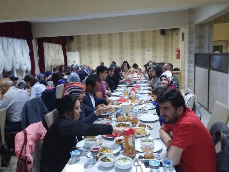 Müdürlüğümüz Personel ve Ailelerine İftar Yemeği Verildi.