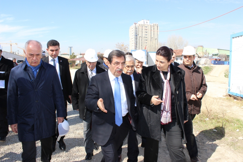 Sayın Bakanımız İdris GÜLLÜCE Yapımı Devam Eden ˜Cumhurbaşkanlığı Senfoni Orkestrası Konser Salonu ve Koro Çalışma Binaları' İşini Şantiye Alanında İncelemelerde Bulundu