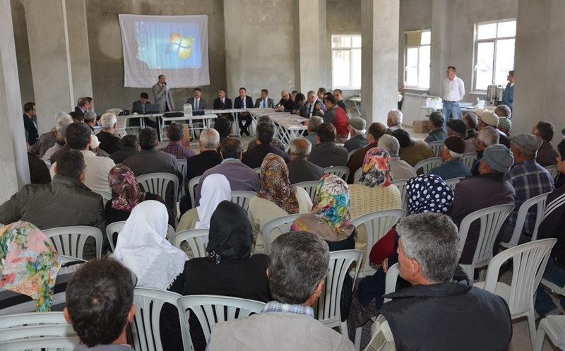 Kaş Kasaba Projesi Kıbrıs Barajı Yapımı Nedeniyle İskan Bilgilendirme Toplantısı Yapıldı