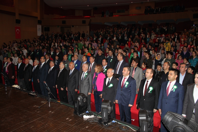 'Çevrem Sensin' etkinliğinin üçüncüsü 19.12.2016 Pazartesi günü Antalya Atatürk Kültür Merkezinde gerçekleştirilmiştir.