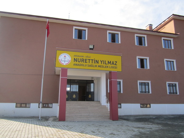 Göle Nurettin Yılmaz Anadolu Sağlık Meslek Lisesi 2012-2013 Eğitim-Öğretim Yılında Hizmete Açılmıştır