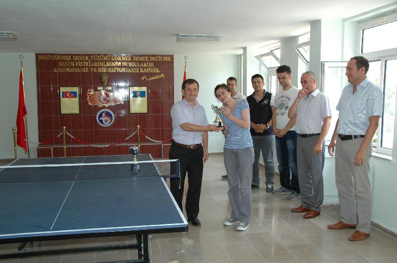 Masa Tenisi Turnuvası Kupa Töreni