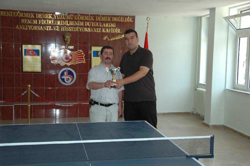 Masa Tenisi Turnuvası Kupa Töreni