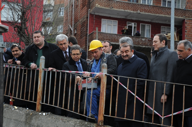 Murgul da Yapımı Tamamlanan 12 derslikli İlkokul ile Anaokulu Binası Düzenlenen Törenle Atıldı