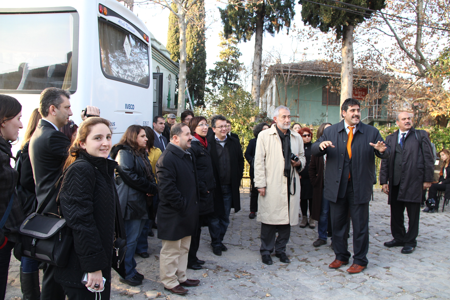 KIRSAL ALANDA YÖRESEL DOKU VE MİMARİ ÖZELLİKLERE UYGUN YAPILAŞMA PROJESİ TOPLANTISI