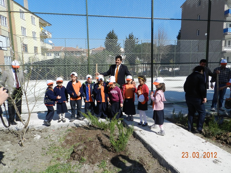 YEŞİL BİR BALIKESİR İÇİN EL ELE