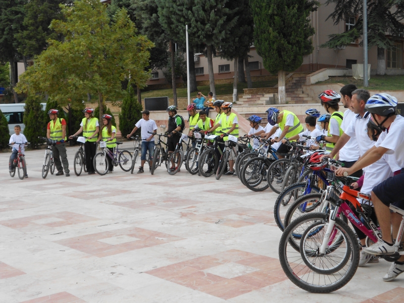 BİSİKLETLE TEMİZ HAVA İÇİN PEDALLIYORUZ!