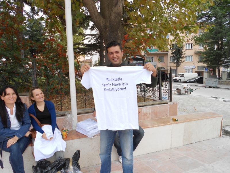 BİSİKLETLE TEMİZ HAVA İÇİN PEDALLIYORUZ!