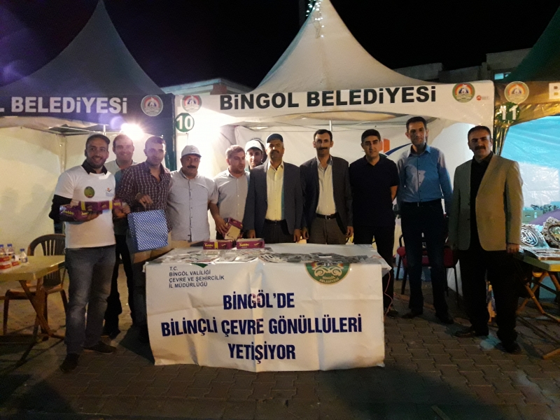 DÜNYA ÇEVRE GÜNÜ NEDENİYLE RAMAZAN SOKAĞINDA STAND AÇILDI