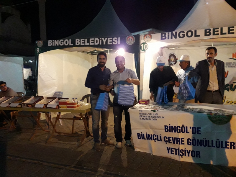 DÜNYA ÇEVRE GÜNÜ NEDENİYLE RAMAZAN SOKAĞINDA STAND AÇILDI