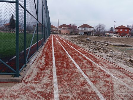 Bucak Futbol Sahası ve Yürüyüş Yolu  Yapım İşi