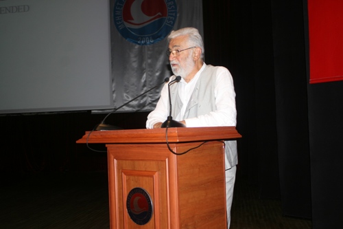 21.06.2012 tarihinde MAKÜ Konferans Salonunda KENTSEL Dönüşüm Konferansı Düzenlendi.