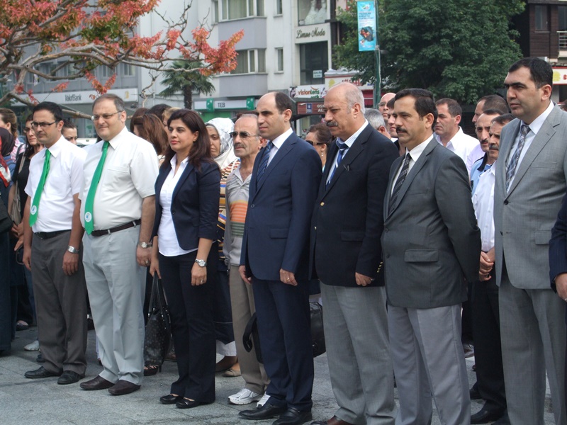 5 HAZİRAN DÜNYA ÇEVRE GÜNÜ KAPSAMINDA ATATÜRK ANITINA ÇELENK SUNULDU 