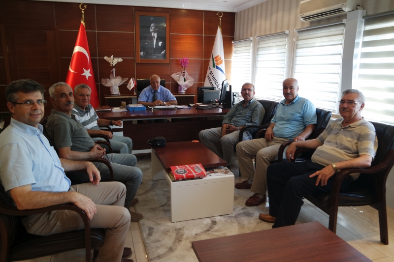 Çanakkale Endüstri Meslek Lisesi Mezunları Derneği Başkanı Ahmet ÖZEL ve Yönetim Kurulu üyeleri İl Müdürümüzü ziyaret etmişlerdir.