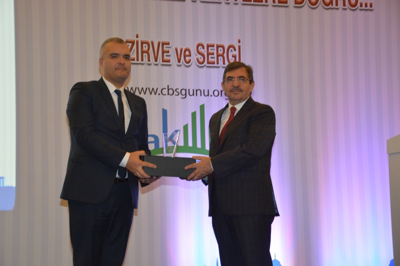 DÜNYA CBS GÜNÜ 2015 ZİRVE ETKİNLİĞİ 18-19 KASIM 2015 TARİHLERİNDE GERÇEKLEŞTİRİLDİ.