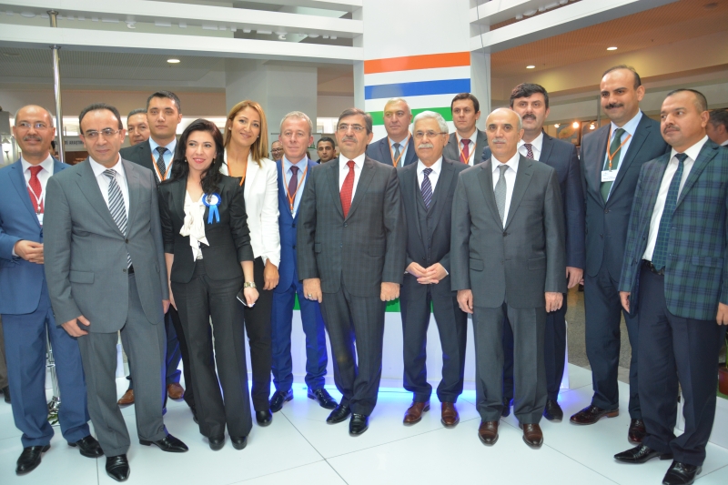DÜNYA CBS GÜNÜ 2015 ZİRVE ETKİNLİĞİ 18-19 KASIM 2015 TARİHLERİNDE GERÇEKLEŞTİRİLDİ.