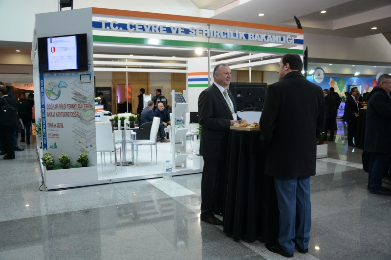 DÜNYA CBS GÜNÜ 2015 ZİRVE ETKİNLİĞİ 18-19 KASIM 2015 TARİHLERİNDE GERÇEKLEŞTİRİLDİ.