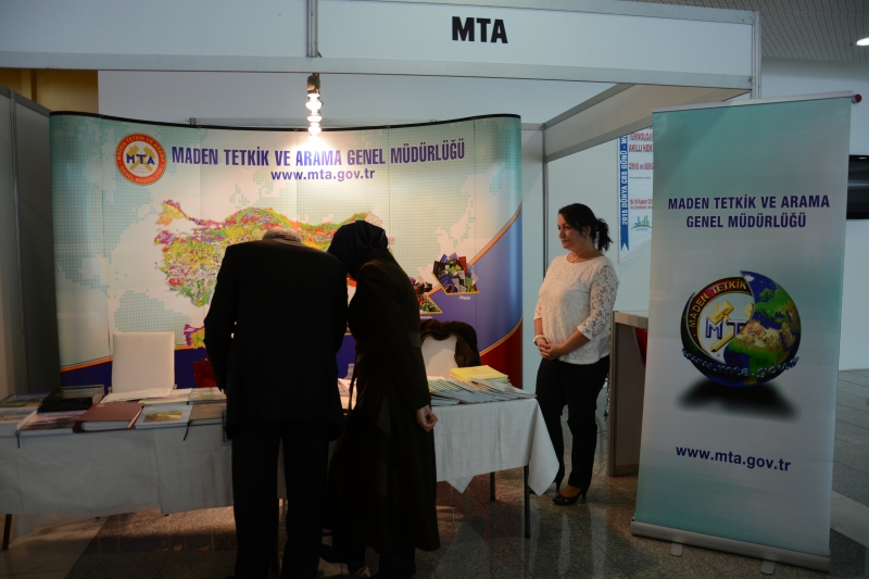 DÜNYA CBS GÜNÜ 2015 ZİRVE ETKİNLİĞİ 18-19 KASIM 2015 TARİHLERİNDE GERÇEKLEŞTİRİLDİ.