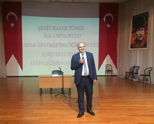 İl Müdürümüz Sn. Ufuk Nurullah BİLGİN Şehit Namık Tümer İlk-Orta Okulunda düzenlenen Kariyer Günleri Etkinliğinde Öğrenciler ile bir araya geldi.