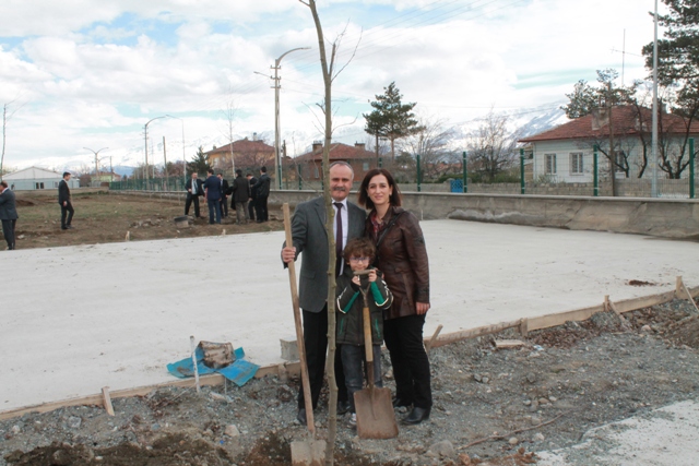 Ağaç Dikimi Bahar Şenliği