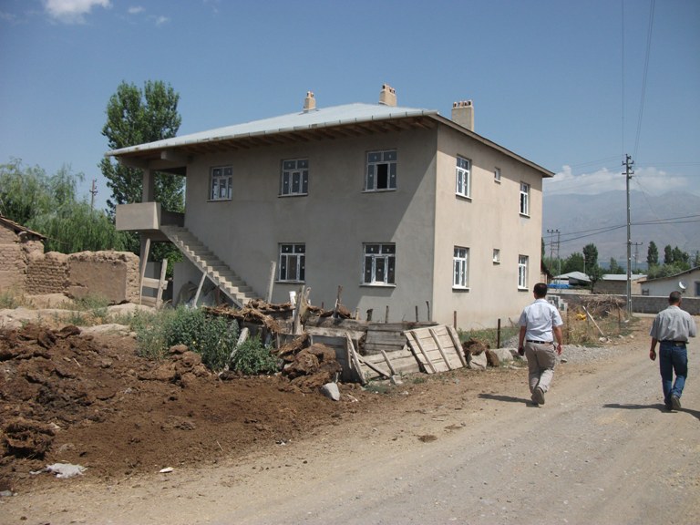 MERKEZ KÜÇÜK KADAĞAN KÖYÜNDE ÖN ETÜT ÇALIŞMALARINA DEVAM EDİLDİ.