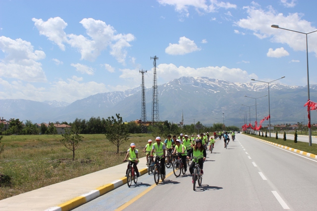 ÇEVRE İÇİN BAS PEDALA