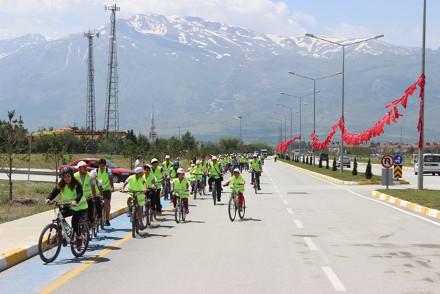 ÇEVRE İÇİN BAS PEDALA