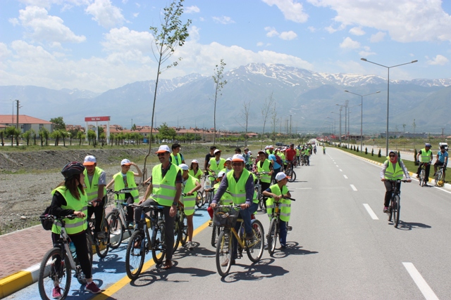 ÇEVRE İÇİN BAS PEDALA