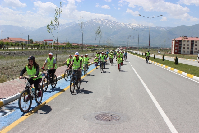 ÇEVRE İÇİN BAS PEDALA