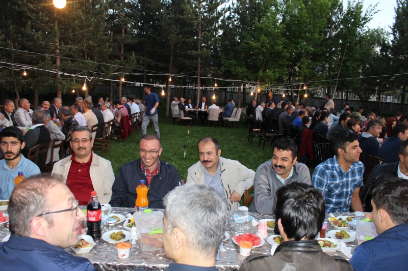 GELENEKSEL iFTAR YEMEĞİ