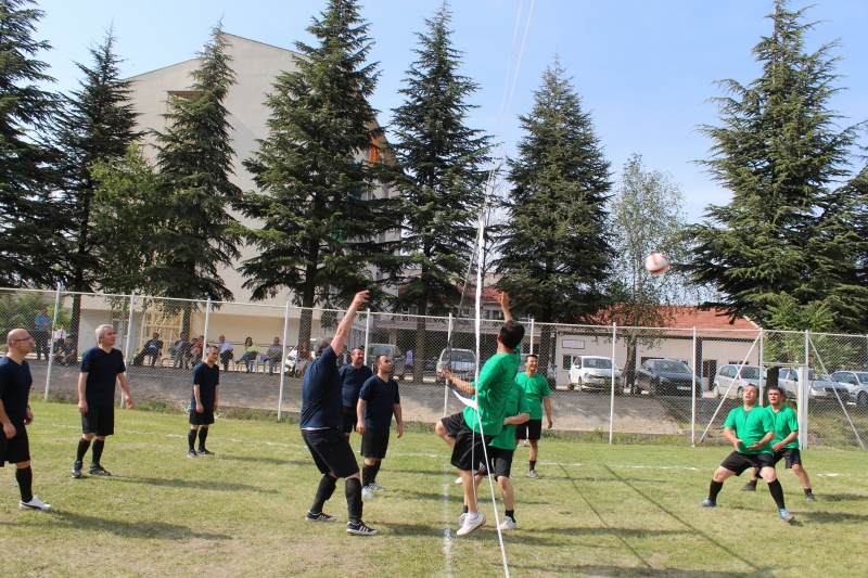 VOLEYBOL TURNUVASI DÜZENLENDİ