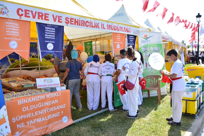 Öğrenme Şenliğinde Müdürlüğümüzün Standı Yoğun İlgi Gördü