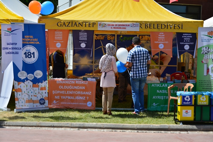 Öğrenme Şenliğinde Müdürlüğümüzün Standı Yoğun İlgi Gördü