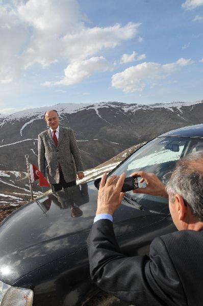 Kostan Dağı'nda 1,5 metre kar