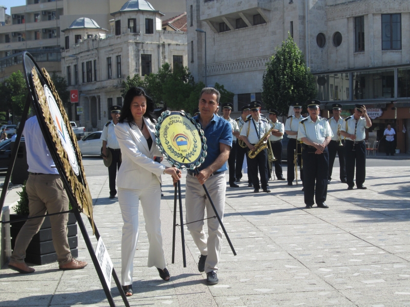 5 Haziran Dünya Çevre Günü Kapsamında Cumhuriyet Alanına Çelenk Bırakıldı