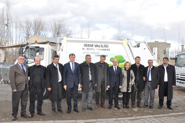 ÖZEL İDARE TARAFINDAN BAŞLATILAN KÖYLERDE ÇEVRE TEMİZLİĞİ PROJESİNE KATILIM SAĞLANDI.