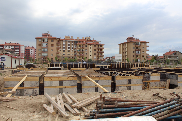 ISPARTA DEREGÜMÜ (FATİH MAH.) KADİR BOYLU 24 DERS. İLKÖĞRT. OKULU YAPIMI