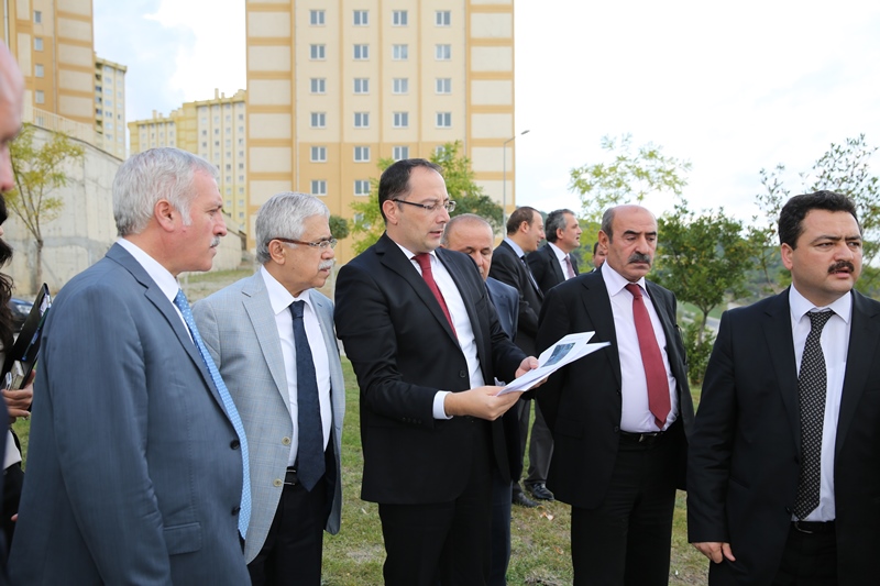 Sayın Müsteşarımız Prof. Dr. Mustafa ÖZTÜRK İlimizdeki Kentsel ve Çevresel konularla ilgili olarak yerinde incelemelerde bulundu.