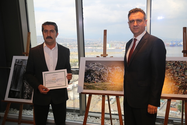 Fotoğraf Yarışmasının Ödülleri Valilik  Makamında Düzenlenen Törenle  Sahiplerine Verildi.