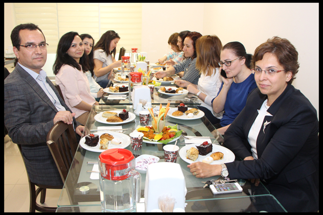 09.05.2016 Tarihinde Müdürlüğümüzde Görev Yapan Kadın Personelimize Anneler Günü Nedeniyle  Çay Partisi Düzenlenmiştir.