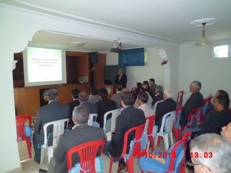 Türkoğlu İlçesinde Kentsel Dönüşüm Bilgilendirme Toplantısı Yapıldı.