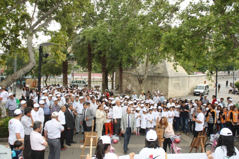 5 HAZİRAN ÇEVRE GÜNÜ MÜNASEBETİYLE ÇEVREYE SAYGI YÜRÜYÜŞÜ YAPILDI