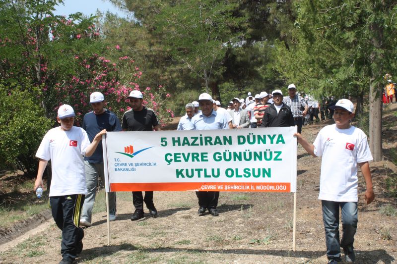 05 HAZİRAN DÜNYA ÇEVRE GÜNÜ VE ÇEVRE HAFTASI ETKİNLİKLERİ KAPSAMINDA KAPIÇAM TABİAT PARKINDA DOĞA YÜRÜYÜŞÜ YAPILDI.