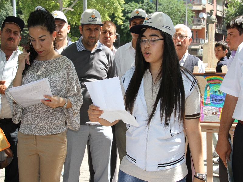 5 HAZİRAN DÜNYA ÇEVRE GÜNÜ MÜNASEBETİYLE DÜZENLENEN RESİM VE ŞİİR YARIŞMASINDA DERECEYE GİREN ÖĞRENCİLERE ÖDÜLLERİ VERİLDİ